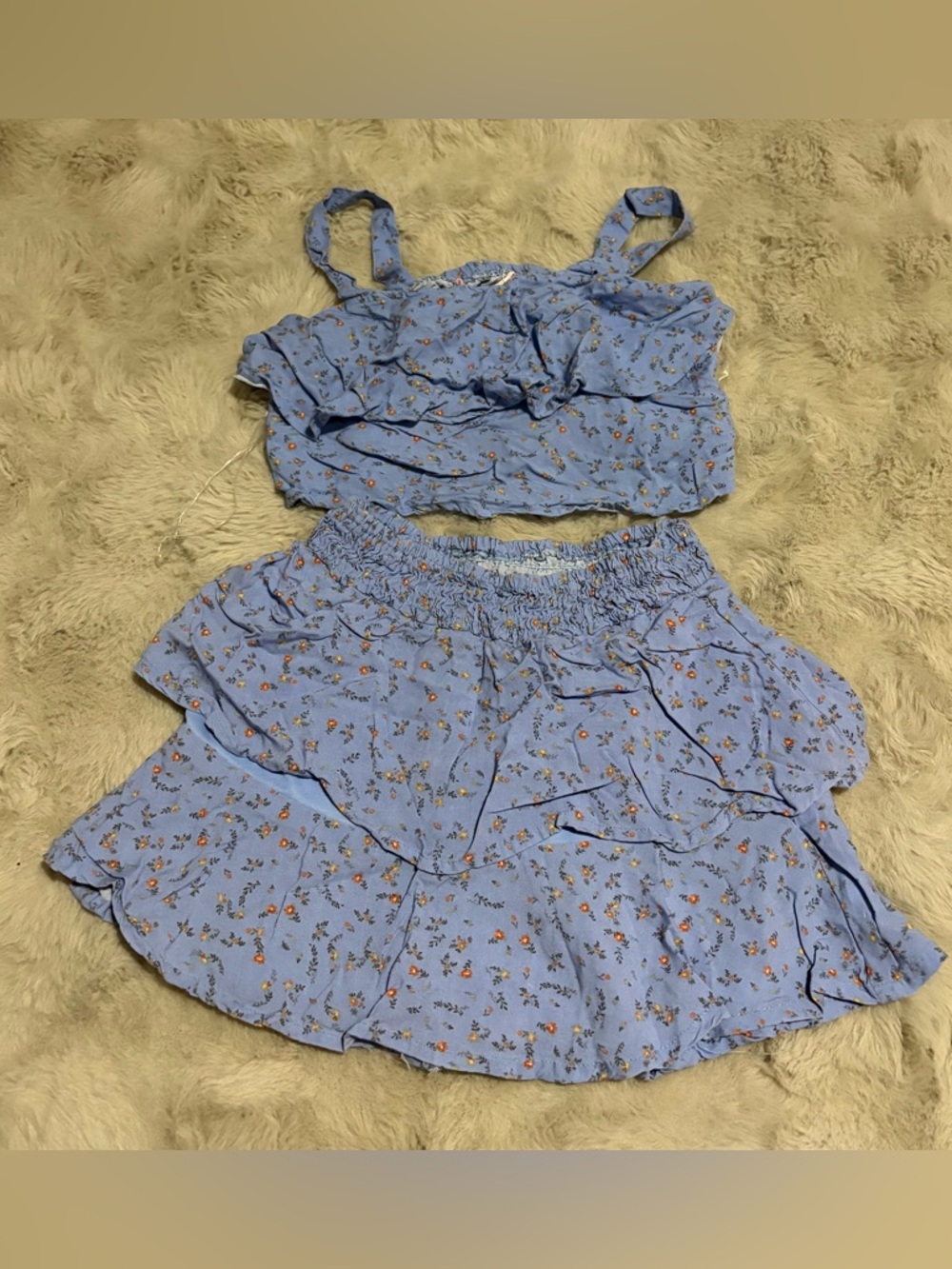2 hip Light Blue Floral Two-Piece Crop Top & Skirt Set